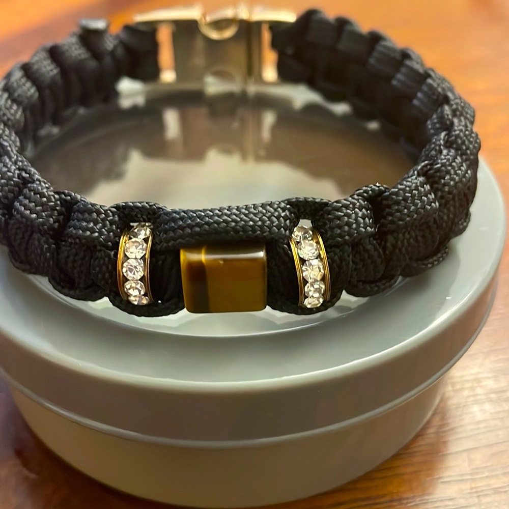 New Handmade female bracelet between 7 3/4” and 8” with gold buckle